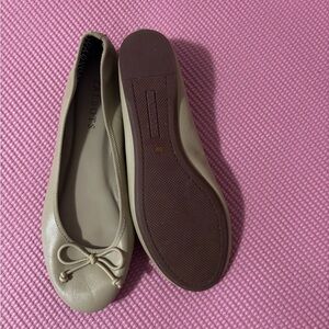 Talbots Cream Ballet Flats with Bow